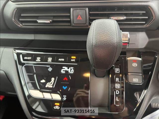 Nissan ROOX 2024-09 8849828-6