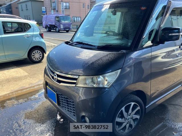 Nissan ROOX 2012-11 8850555-0