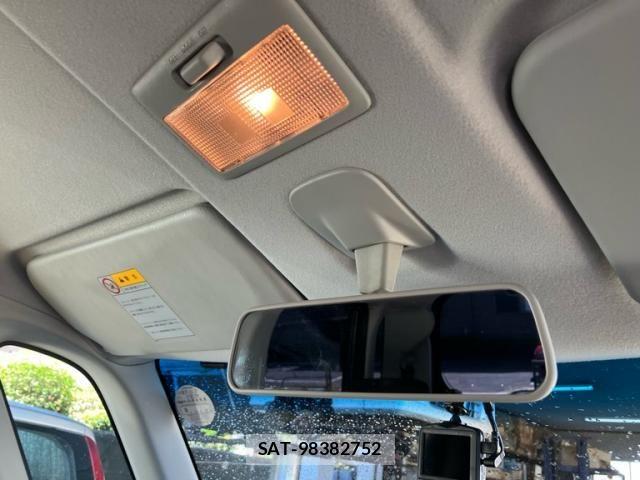 Nissan ROOX 2012-11 8850555-15