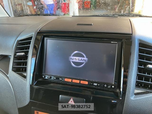 Nissan ROOX 2012-11 8850555-16