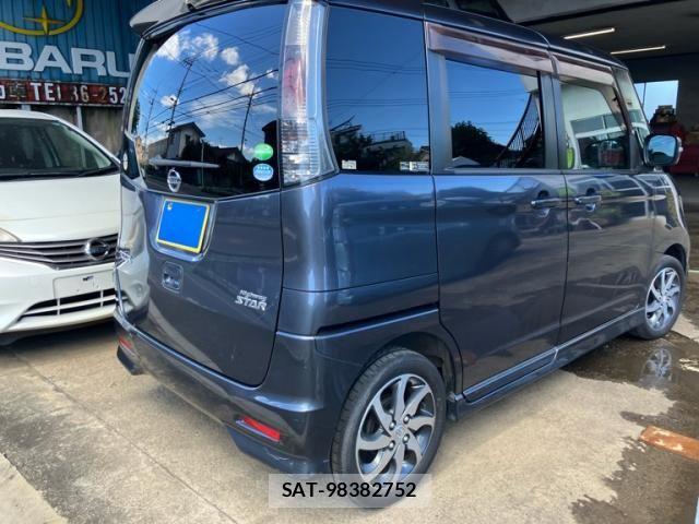 Nissan ROOX 2012-11 8850555-2