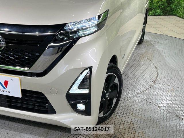 Nissan ROOX 2021-09 8850549-11