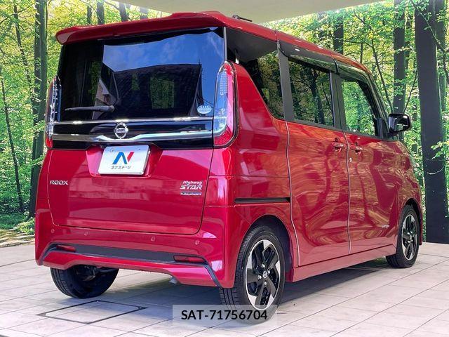 Nissan ROOX 2021-09 8849185-16