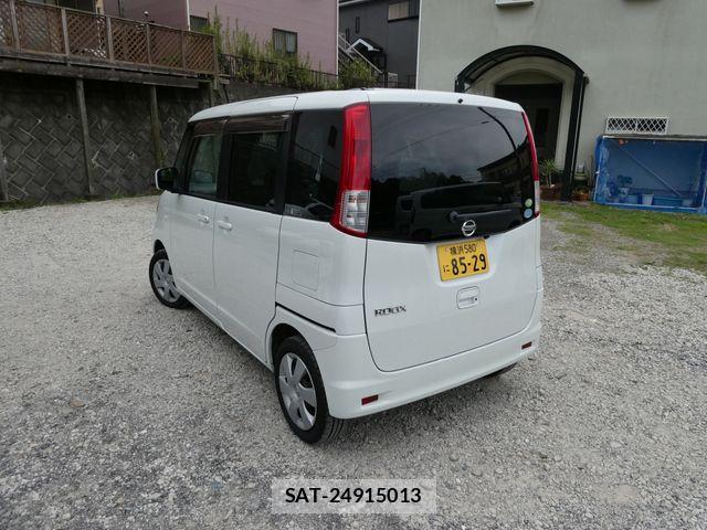 Nissan ROOX 2011-09 8850557-2