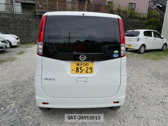 Nissan ROOX 2011-09 8850557-8