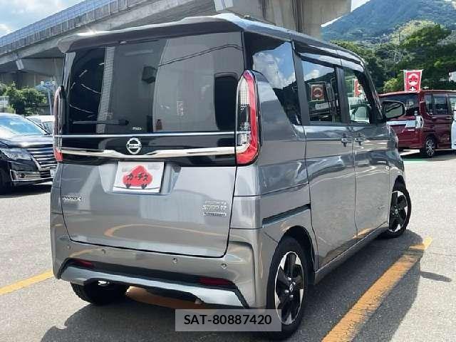Nissan ROOX 2022-07 8871988-2