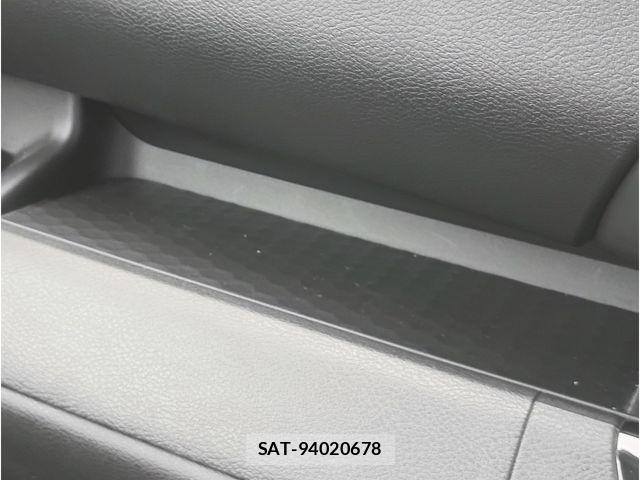 Nissan ROOX 2024-01 8881938-9