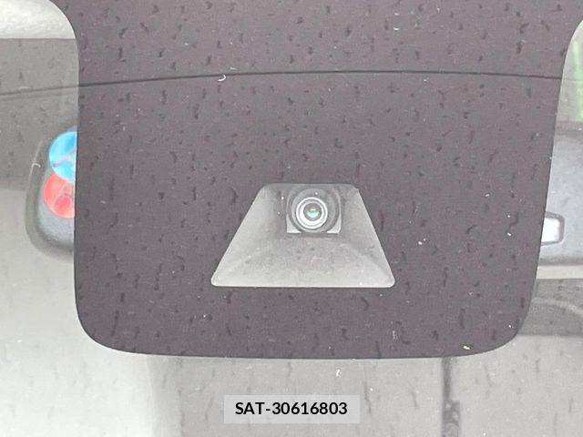 Nissan ROOX 2020-07 8881940-4