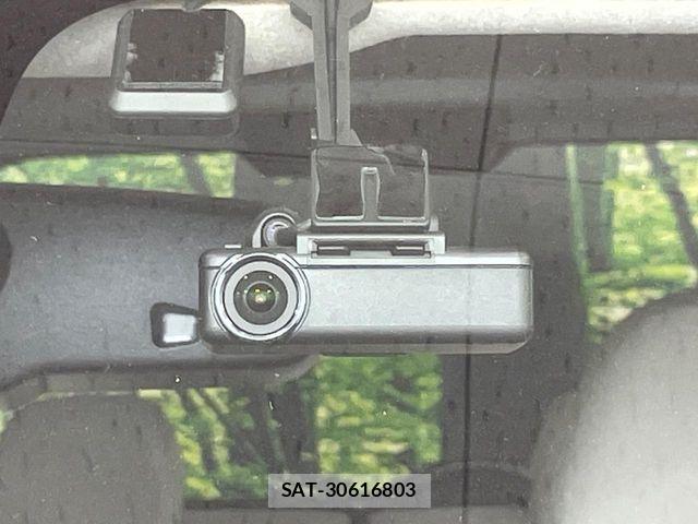 Nissan ROOX 2020-07 8881940-5