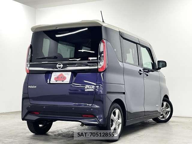 Nissan ROOX 2022-02 8881926-2