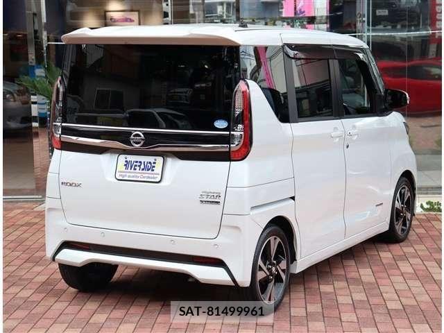 Nissan ROOX 2021-03 8881923-2