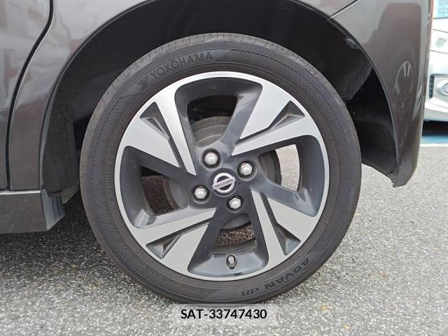 Nissan ROOX 2022-02 8881936-9
