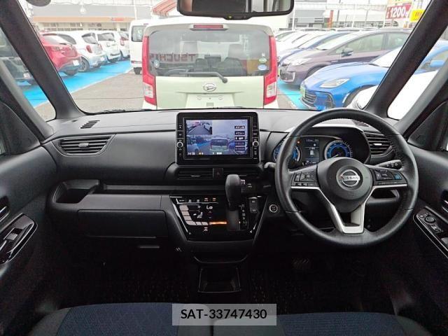 Nissan ROOX 2022-02 8881936-2