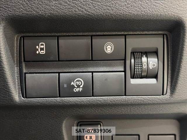 Nissan ROOX 2020-09 8881941-6