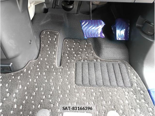 Nissan ROOX 2023-11 8881922-11