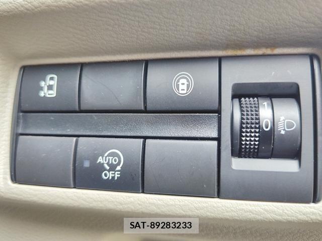 Nissan ROOX 2022-10 8881944-21