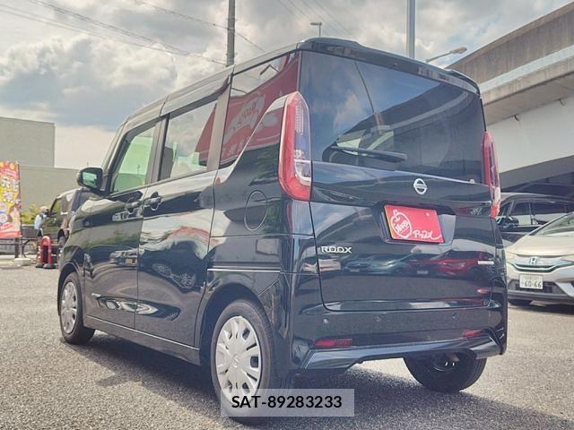 Nissan ROOX 2022-10 8881944-3