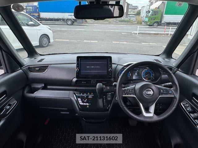Nissan ROOX 2021-08 8881925-1