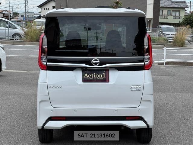 Nissan ROOX 2021-08 8881925-4