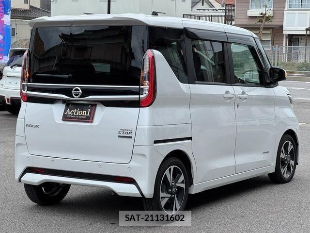Nissan ROOX 2021-08 8881925-5