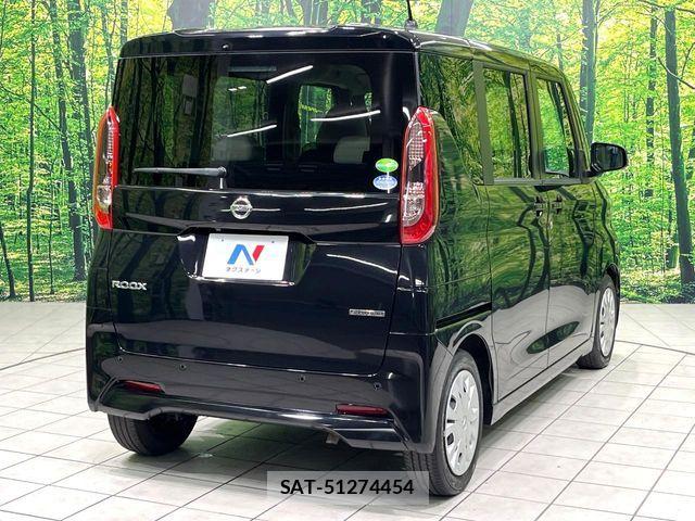 Nissan ROOX 2020-09 8881943-16