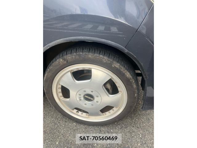 Nissan ROOX 2010-04 8881951-7