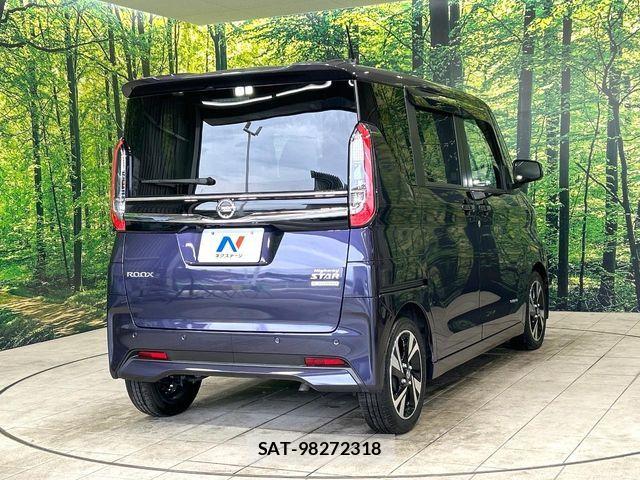 Nissan ROOX 2021-10 8881931-16