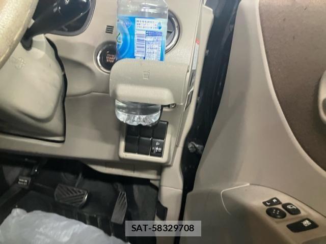 Nissan ROOX 2010-08 8881952-11
