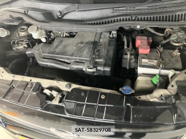 Nissan ROOX 2010-08 8881952-18