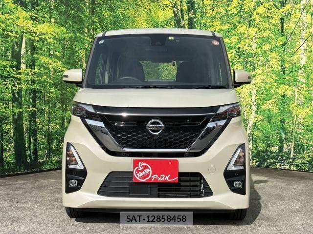 Nissan ROOX 2022-03 8881932-1