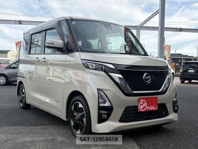 Nissan ROOX 2022-03 8881932-5