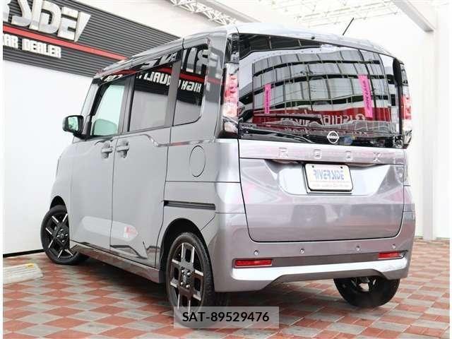 Nissan ROOX 2026-06 8881918-25