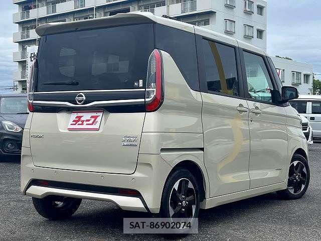 Nissan ROOX 2023-08 8881930-3