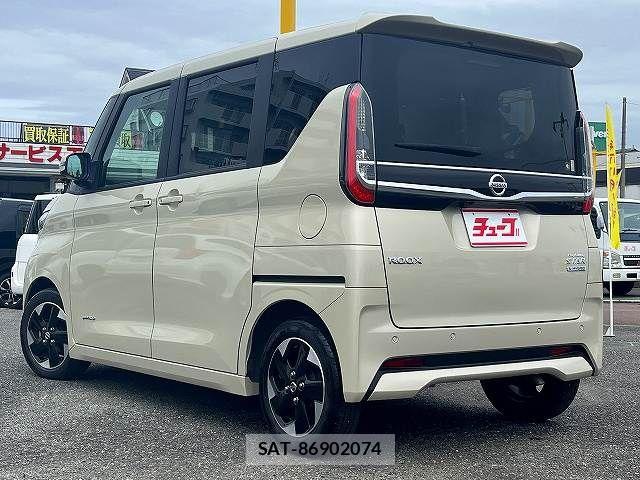 Nissan ROOX 2023-08 8881930-4