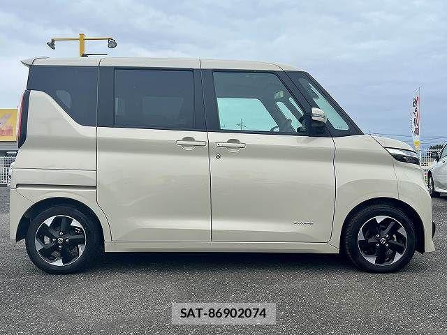 Nissan ROOX 2023-08 8881930-6