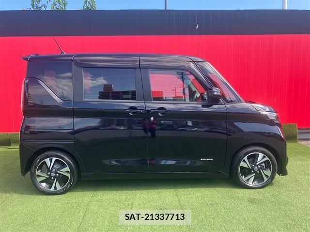 Nissan ROOX 2022-03 8884289-4