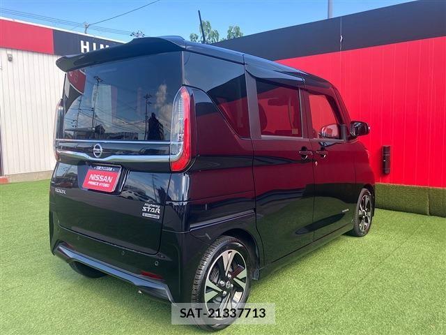Nissan ROOX 2022-03 8884289-5