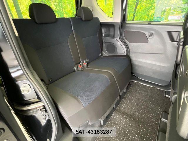 Nissan ROOX 2022-03 8884277-9