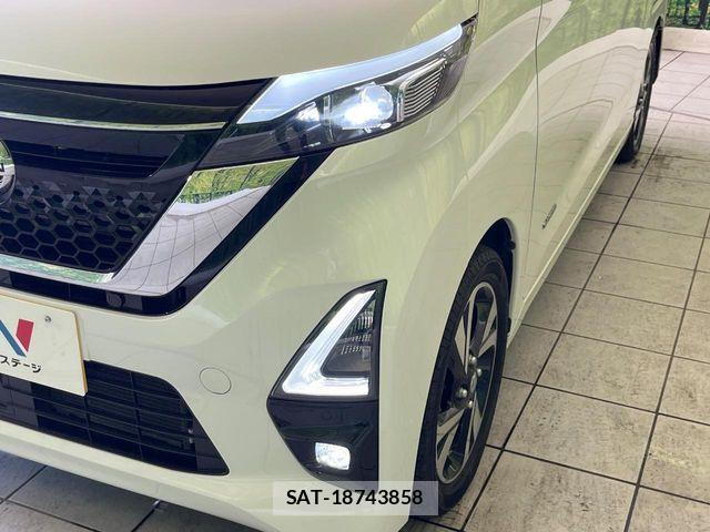 Nissan ROOX 2022-05 8884282-11
