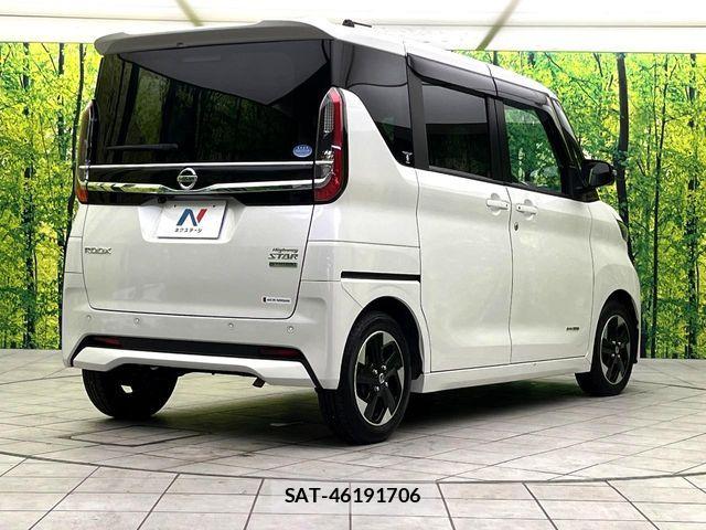 Nissan ROOX 2021-09 8884290-16