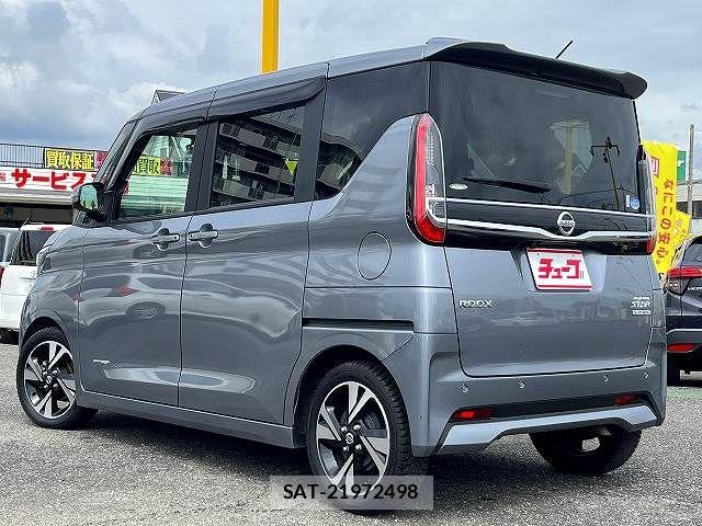 Nissan ROOX 2021-08 8884283-4
