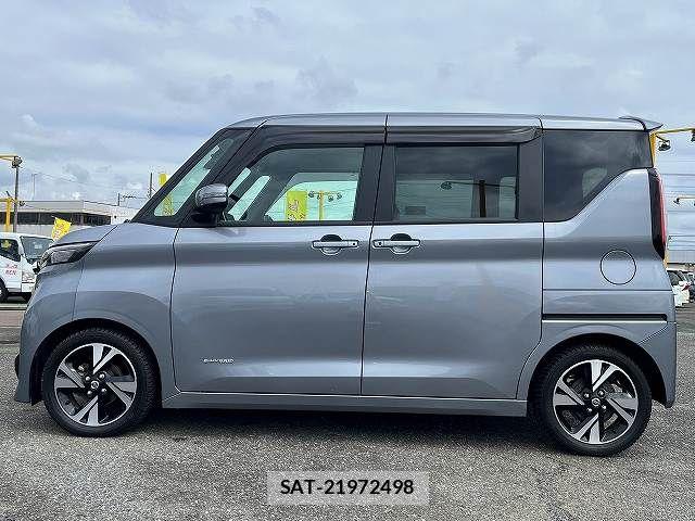 Nissan ROOX 2021-08 8884283-7