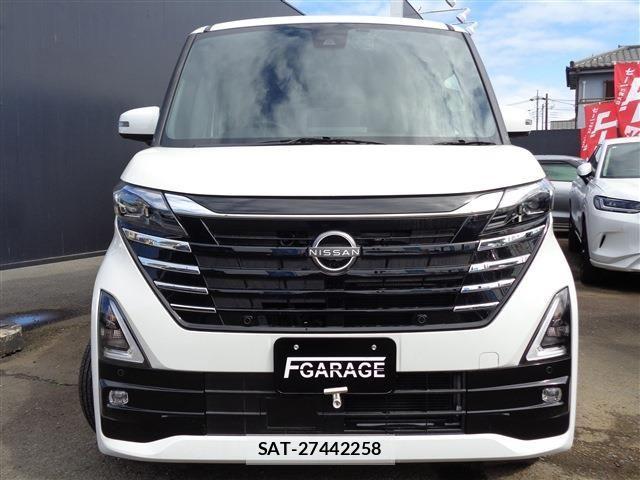 Nissan ROOX 2023-11 1018381-1