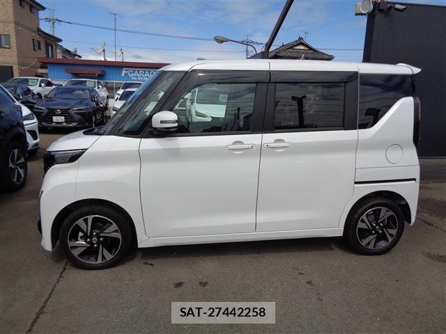 Nissan ROOX 2023-11 1018381-4