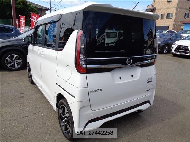 Nissan ROOX 2023-11 1018381-5