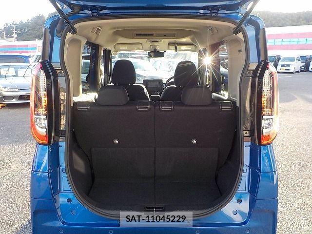 Nissan ROOX 2023-09 6017611-9