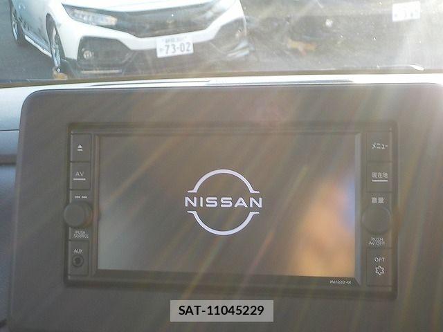 Nissan ROOX 2023-09 6017611-10