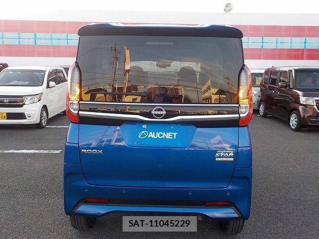 Nissan ROOX 2023-09 6017611-4