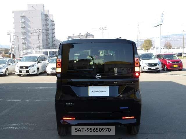 Nissan ROOX 2025-10 6614546-4
