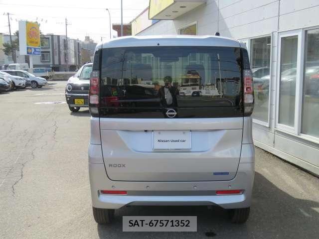 Nissan ROOX 2025-10 6614547-22
